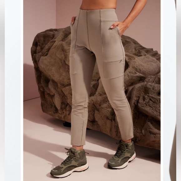 Fabletics Pants - EUC Fabletics XXS Hybrid Cargo Pants